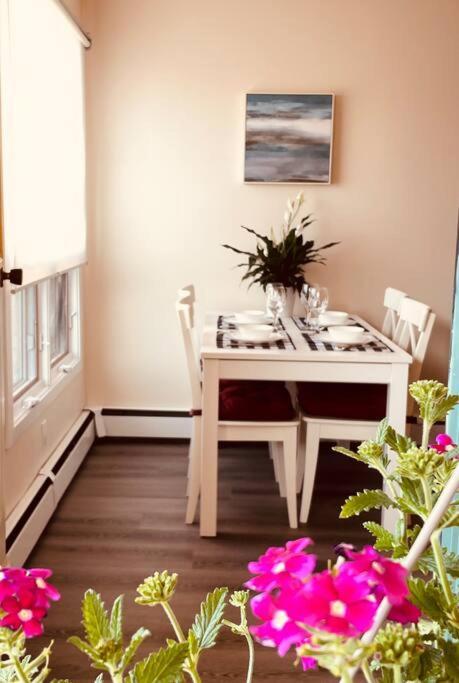 Unit #303 Mountain View 1Br In Canmore Downtown Ngoại thất bức ảnh